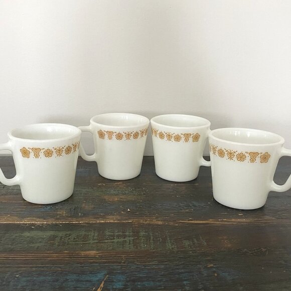Set of 4 Vintage Pyrex Coffee Mugs - Picture 1 of 5